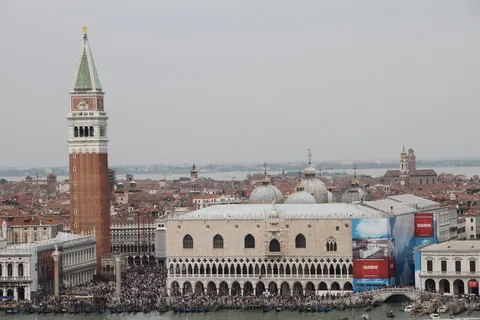 Campanile et palais des Doges depuis le clocher de San Giorgio, Italie — Nicolas Marincic